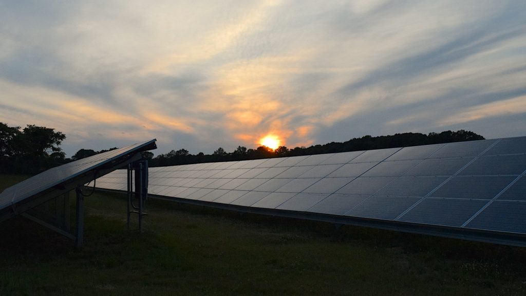 Mega Solar Power System Set to Provide Electricity at Night